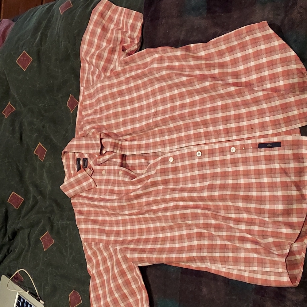 So dockers mens medium dress shirt